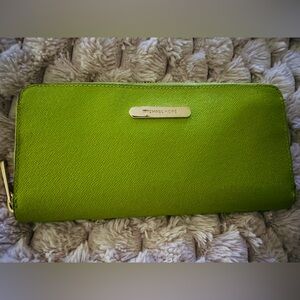 NWT Michael Kors Saffiano Lime Green Continental Leather Wallet!